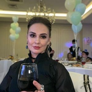 Meet your Posher, Anastasia